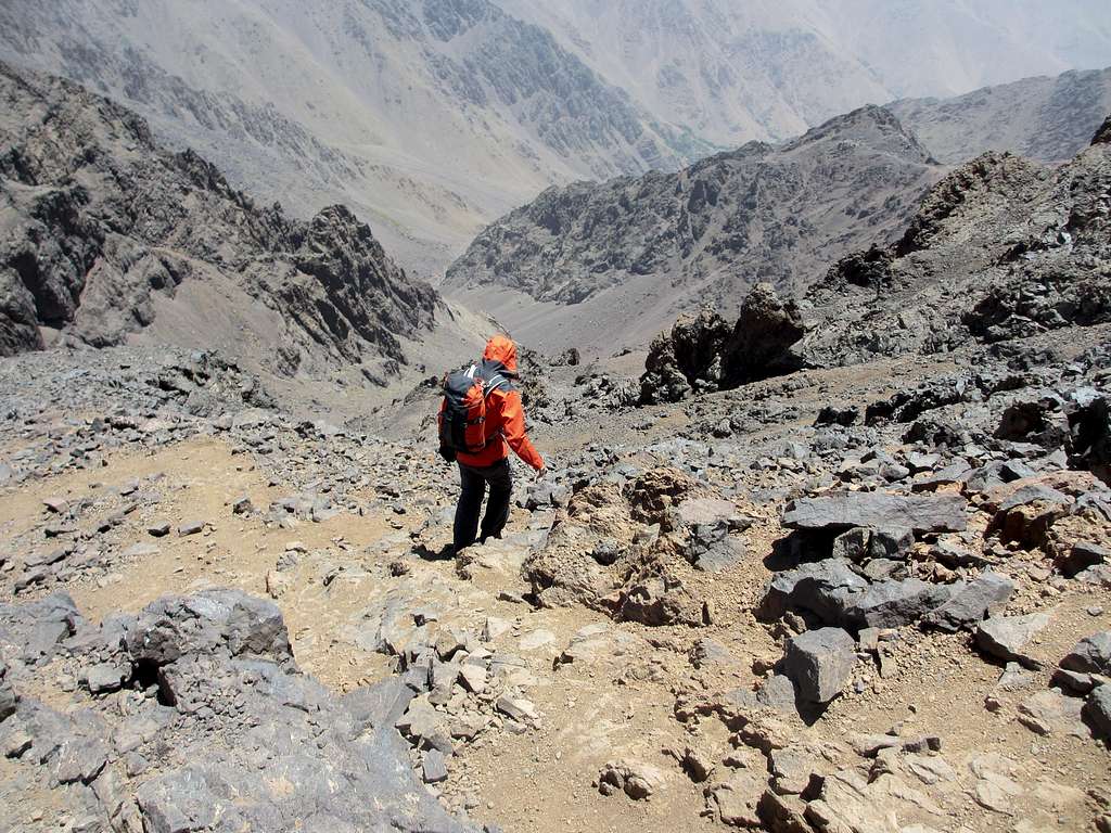 Descending Toubkal's summit along the North Cwm