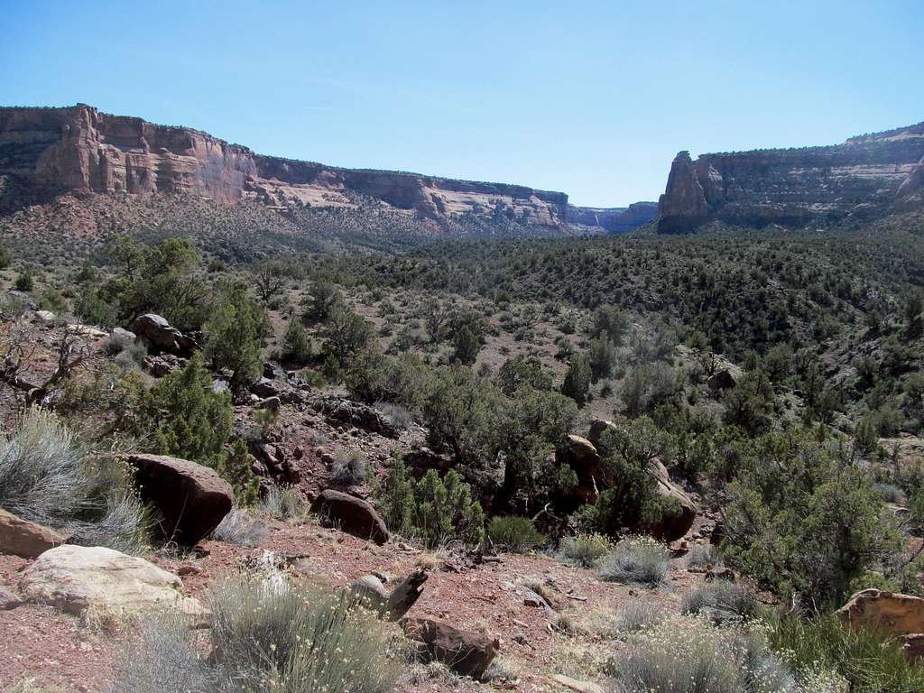 Monument Canyon Trail