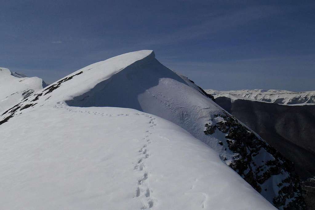 Snow cornice (Cima Ogniquota)