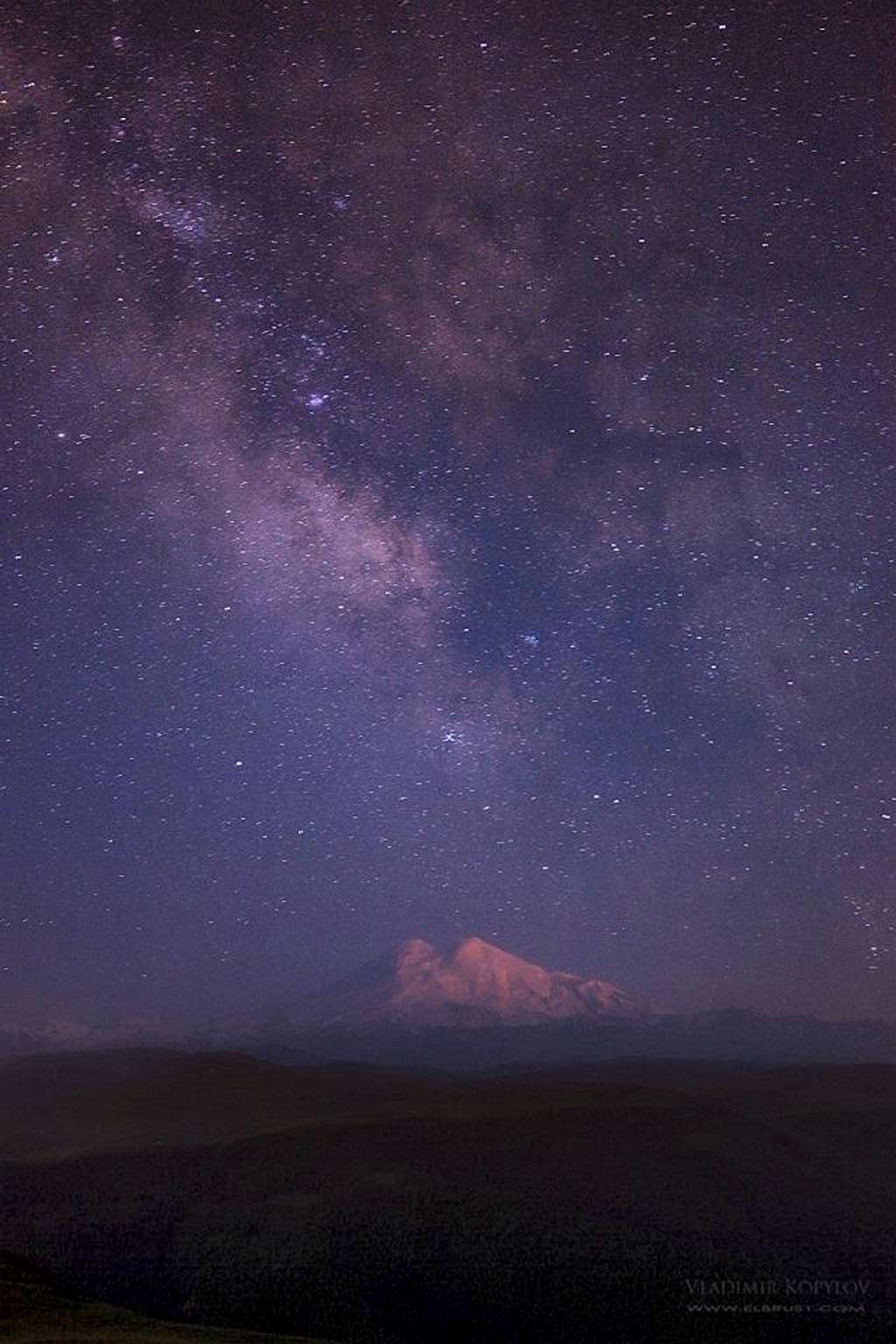 Milky way over Elbrus north part