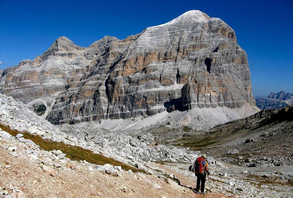 Summits of WWI in the Dolomites: Tofane triad and Castelletto