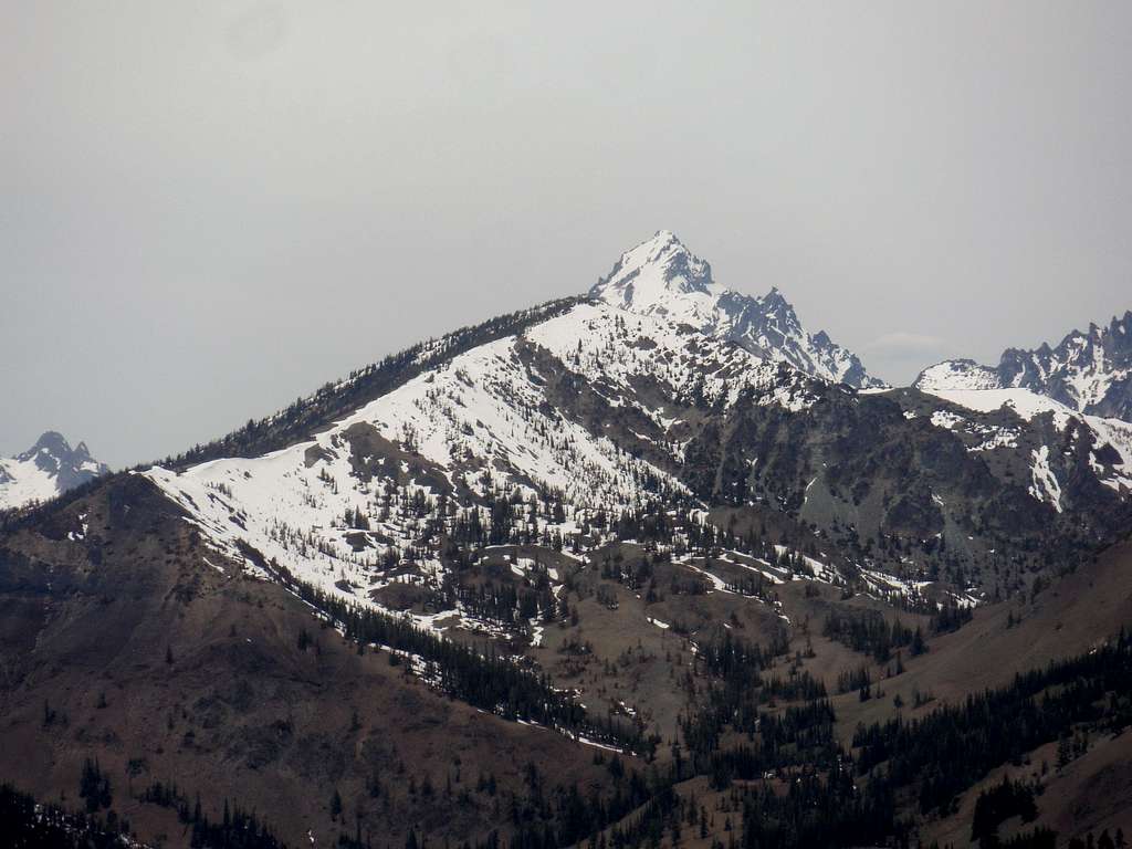 Mounta Stuart and Navaho from Miller Peak