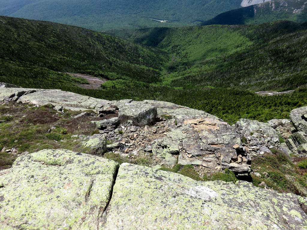 View down the west side of the Franconia Ridge