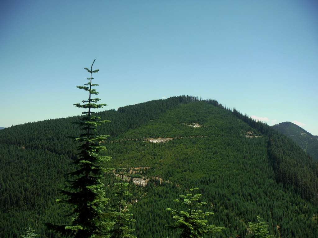 Pechugh Peak from Kakawak Peak