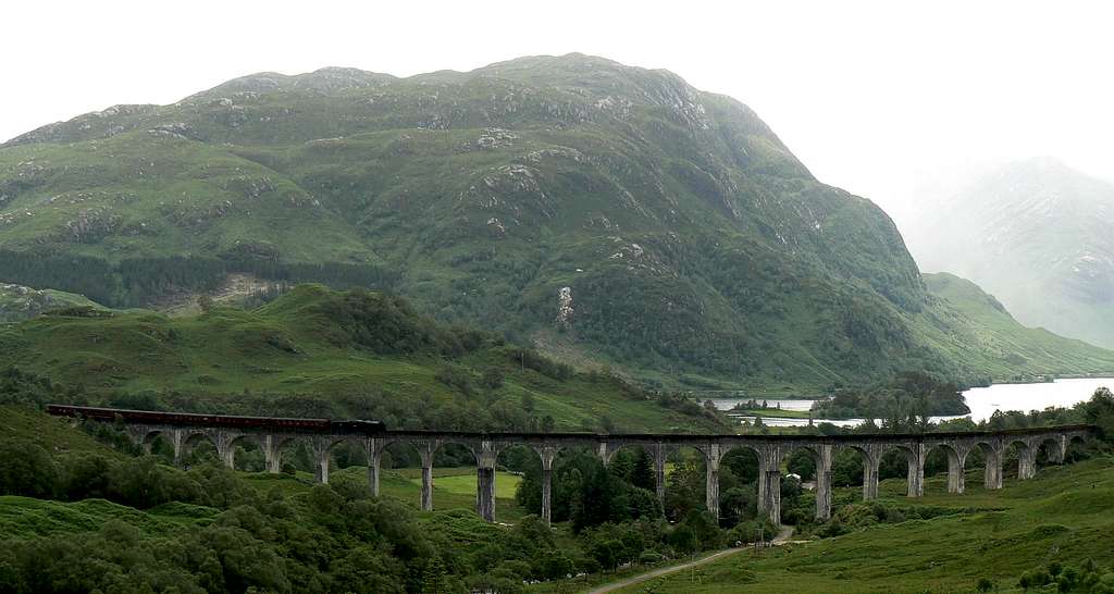 The Glenfinnan Viaduct/Jacobite Steam Train