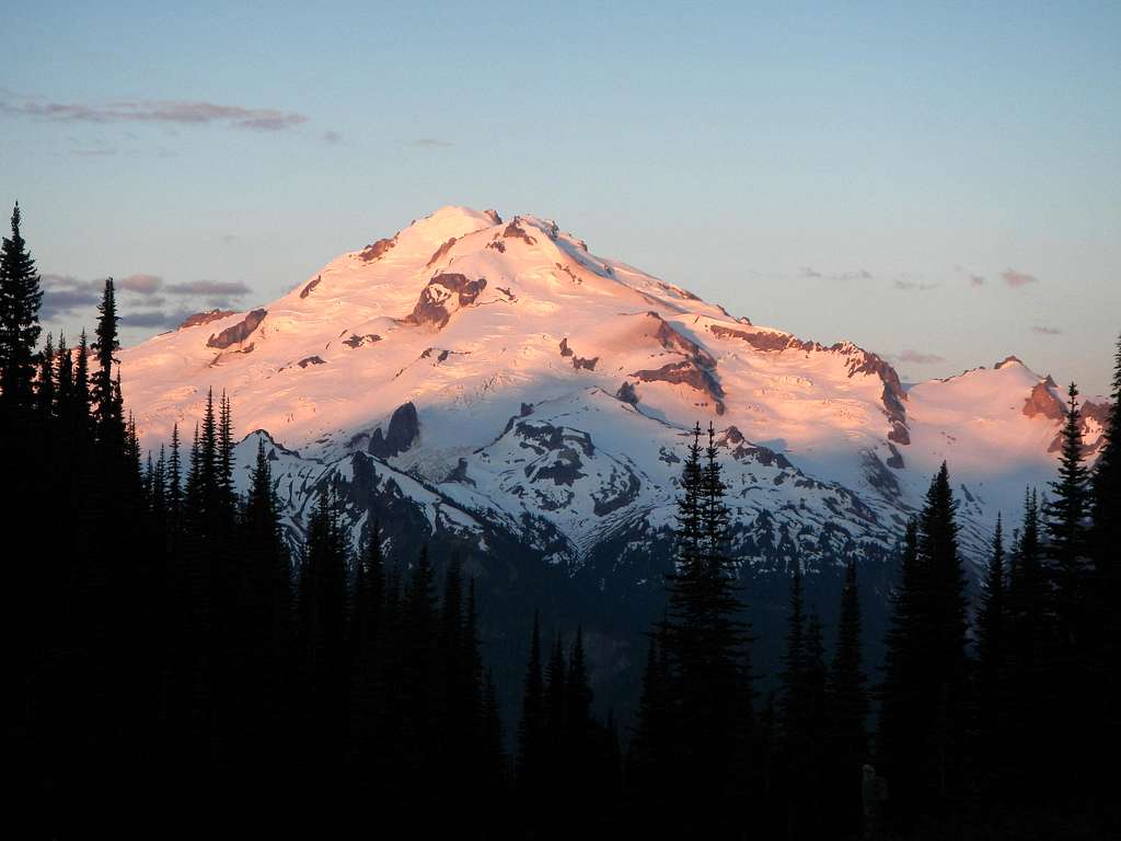 Glacier Peak Dawn
