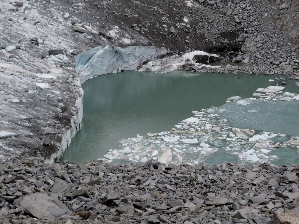 Mount Sill glacier lake