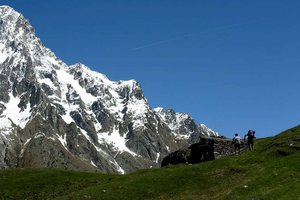 Mont de la Saxe & Gr. Jorasses various Ridges 2005