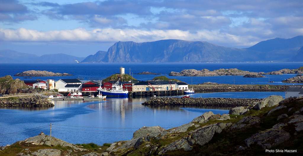 The small fishing village of Stø : Photos, Diagrams & Topos : SummitPost