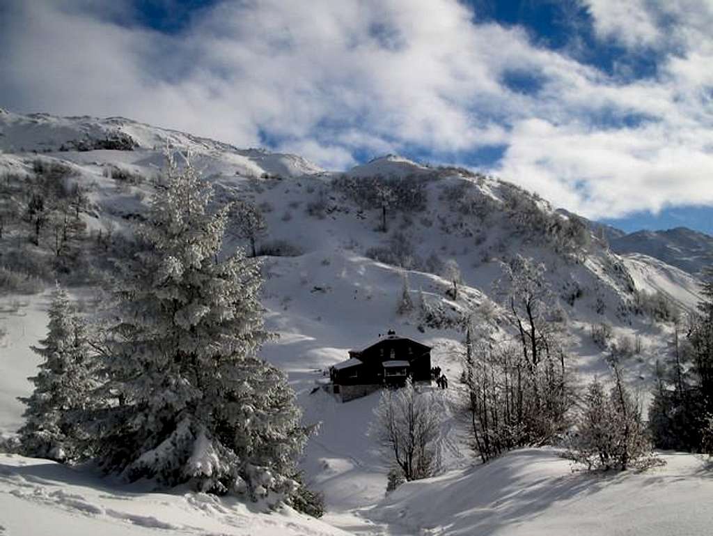 Stanari hut in the winter...