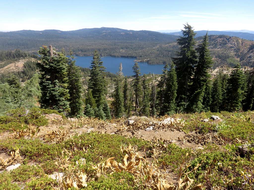 Gold Lake seen from the trail just below Round Lake Peak