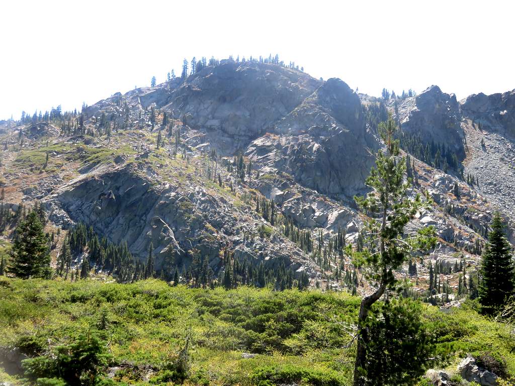 View south from the trail to Round Lake Peak