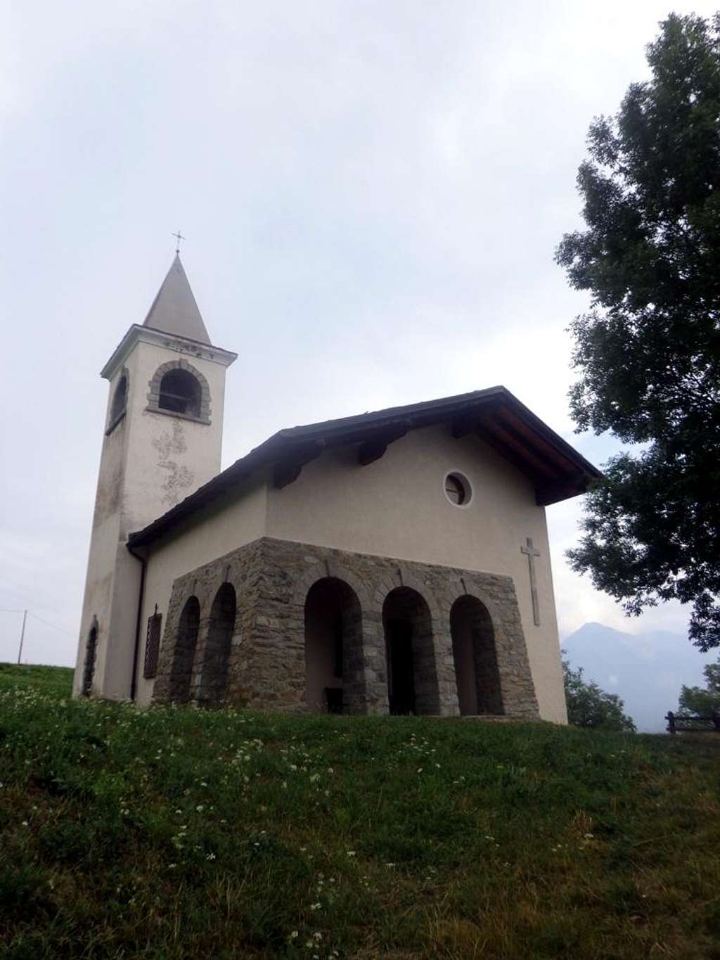 Low North Valley / C 1- Avisod 1945 little Church 2015