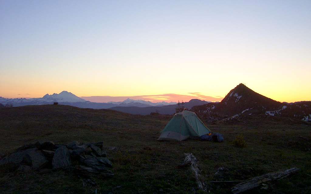 Sunrise on Teepee Peak