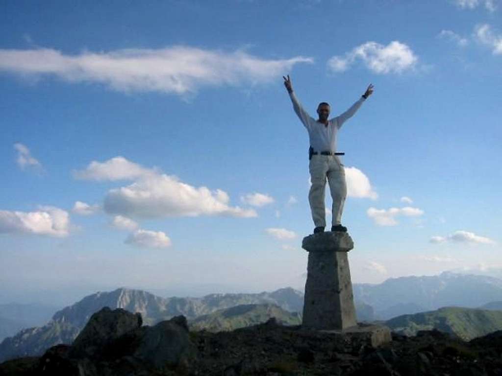 On summit of Djeravica (2656...