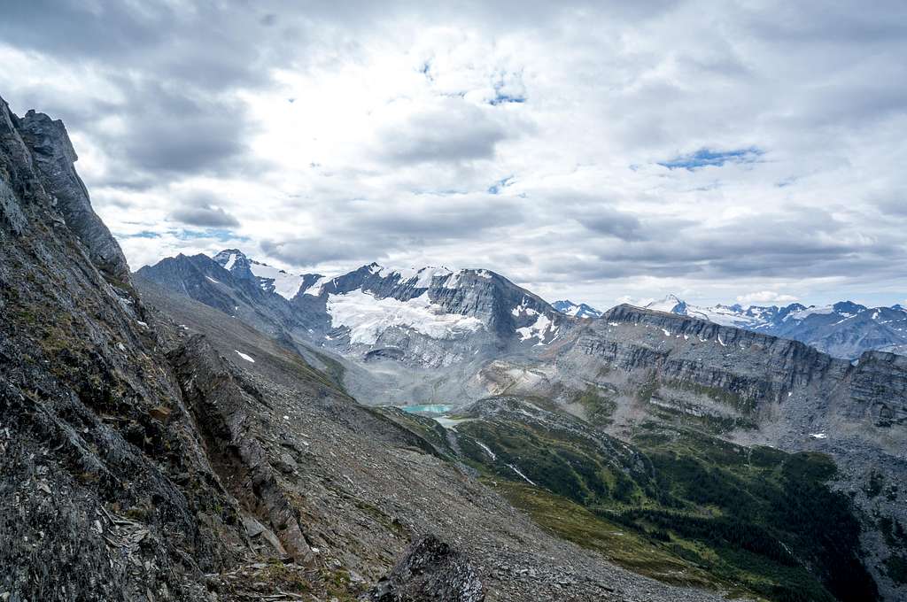 The view from the knife-edge pass.