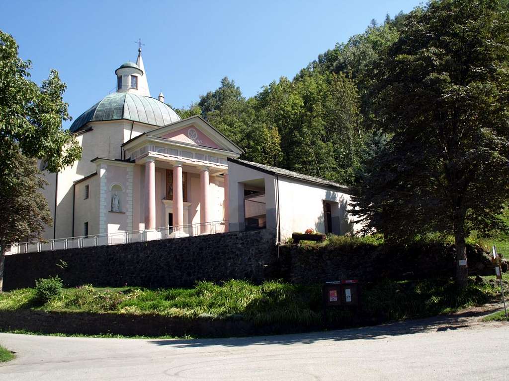 Plout Sanctuary built 1640 by St. Marcel Masons 2015
