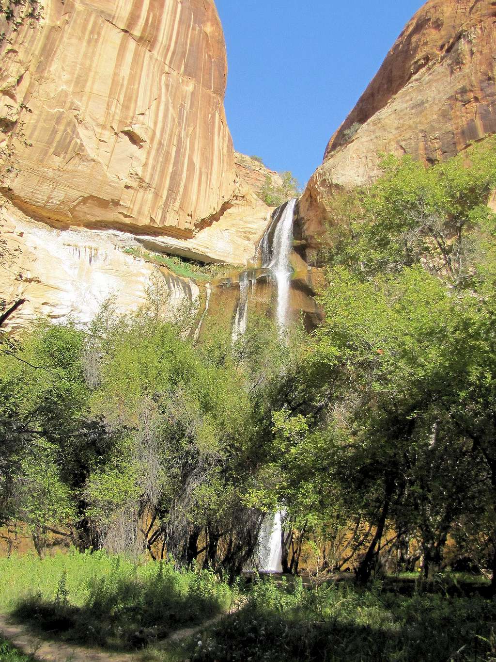 First view of Lower Calf Creek Falls