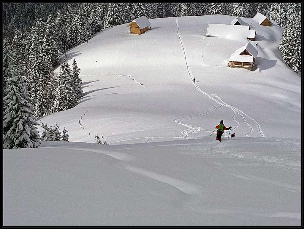 Skiing down from Veliki Javornik