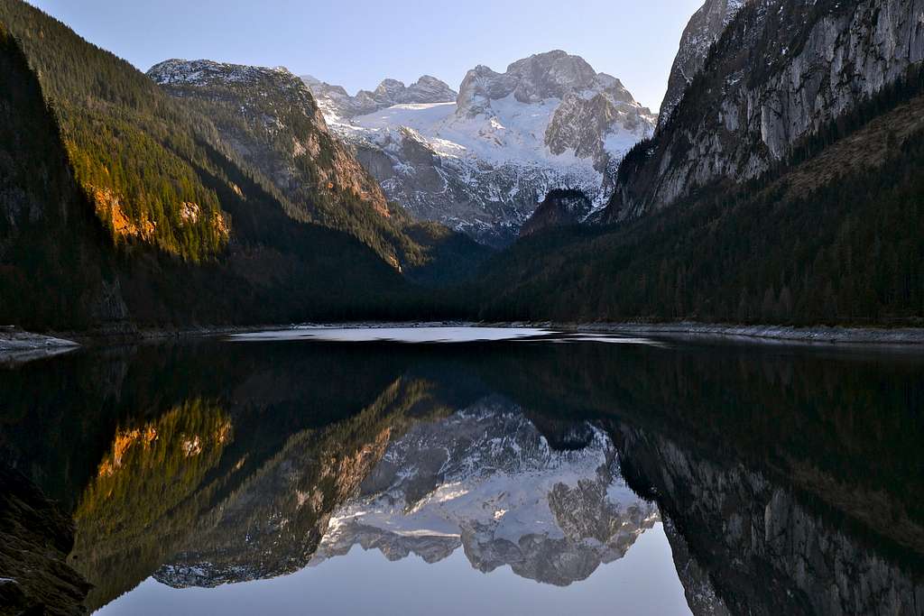 The Dachstein group and its reflection
