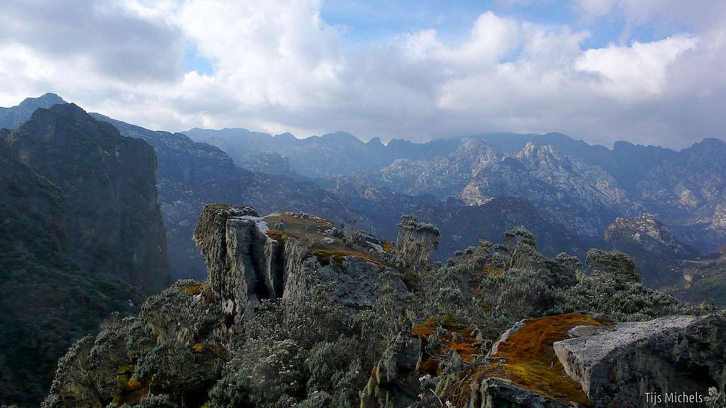 Rwenzori Mountains National Park north of the Mutinda Lookout