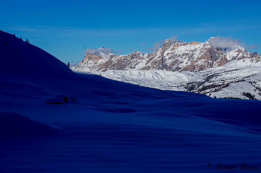 Fresh Snow & Cunturines (10052 ft / 3064 m)