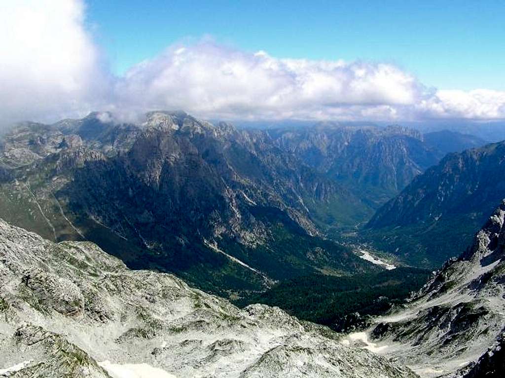 Valbona Valley from Maja Jezerce summit