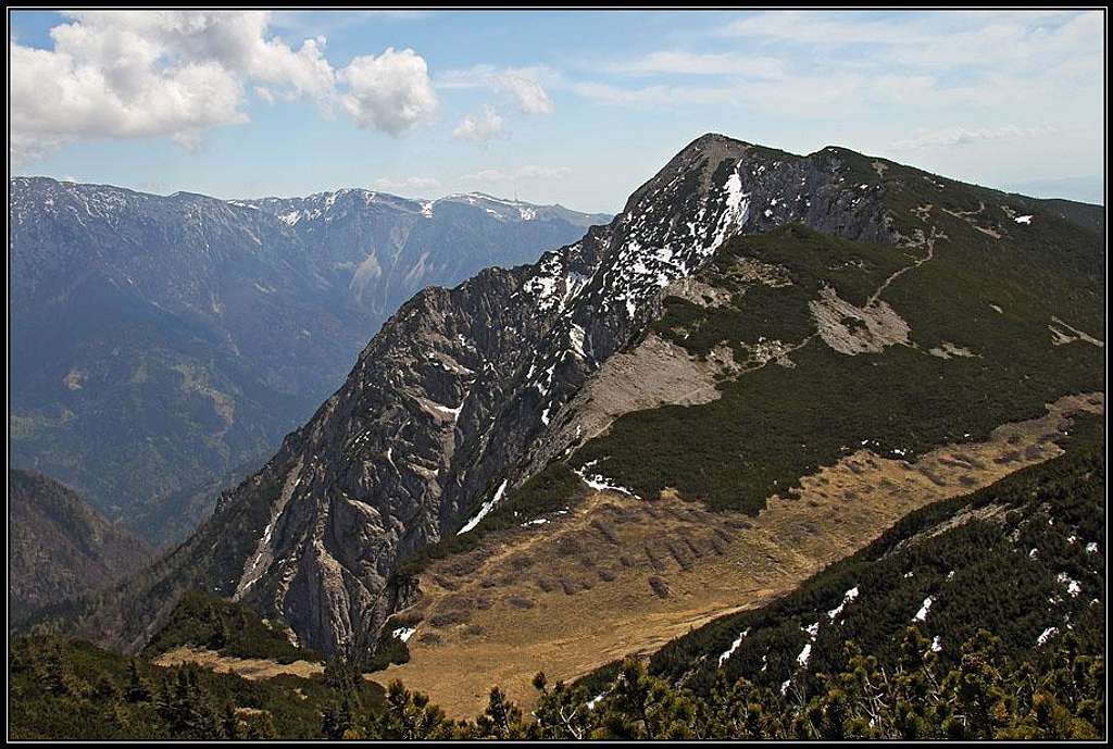 Srednji vrh from Mali Grintavec