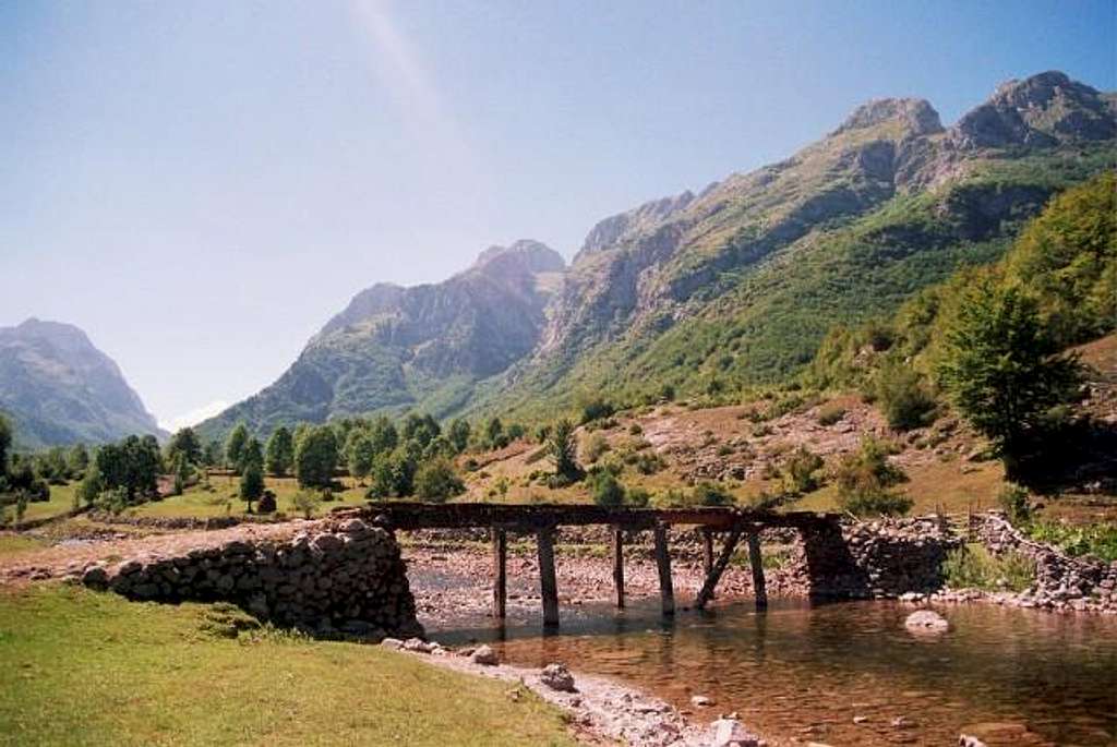 Bridge in Ropojana valley in...