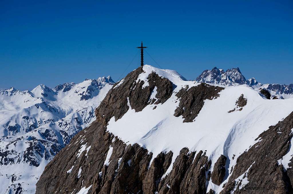 Greitspitz Summit Cross with Kuchenspitze (3147m) behind