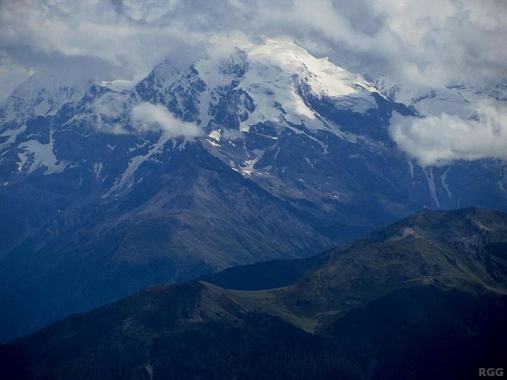 Zooming in on the Ortler from the Elferspitz