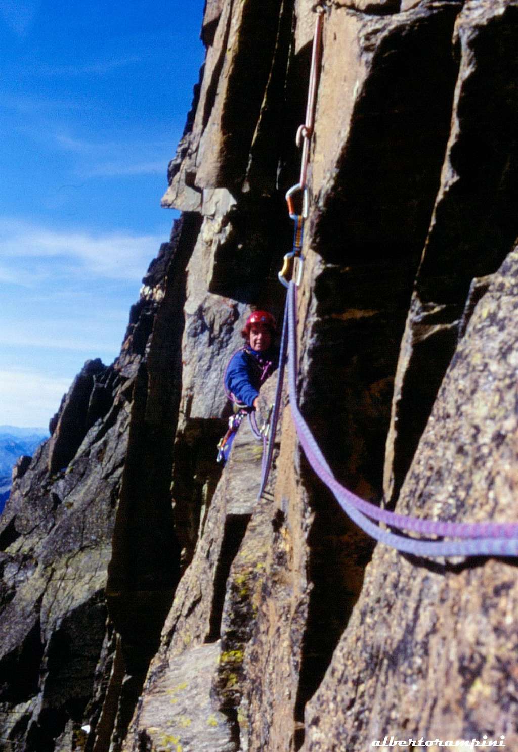 Exposed traverse on Grassi-Re, Becco Meridionale della Tribolazione