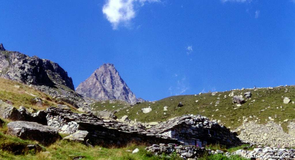 Secluded old alp on the way to Becco Meridionale della Tribolazione