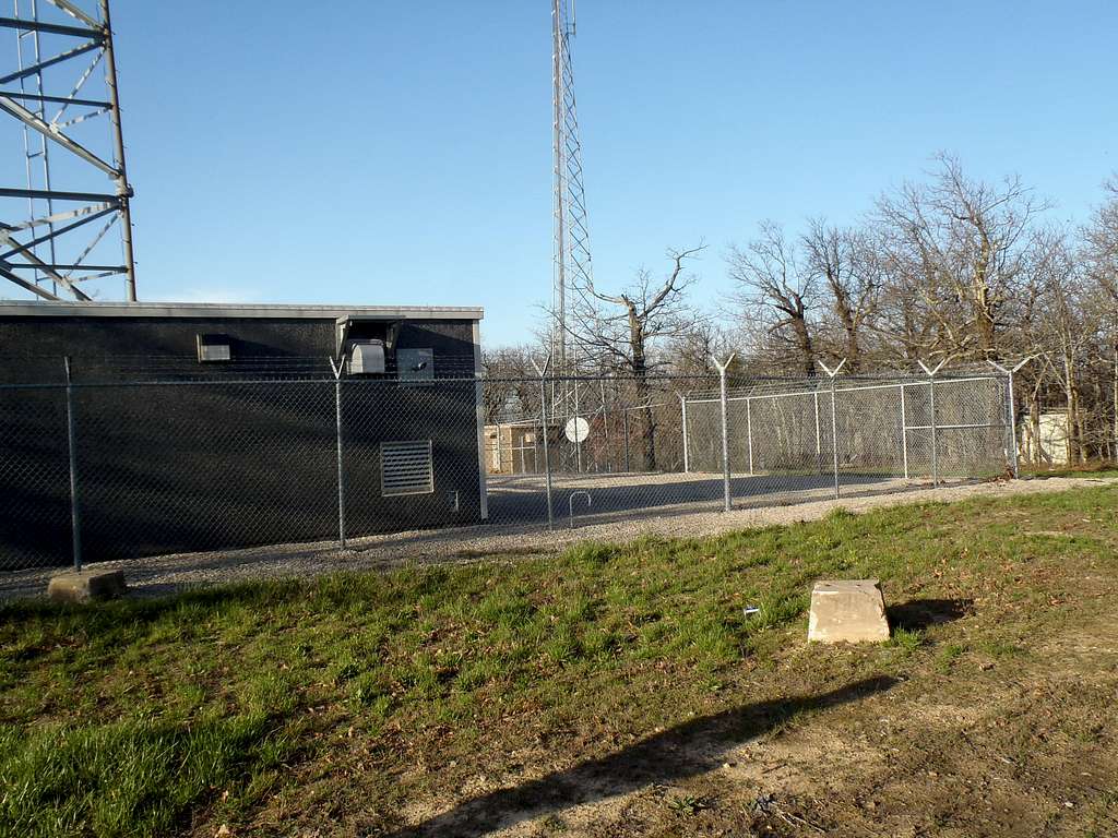 Lookout remnants on Poteau Mtn