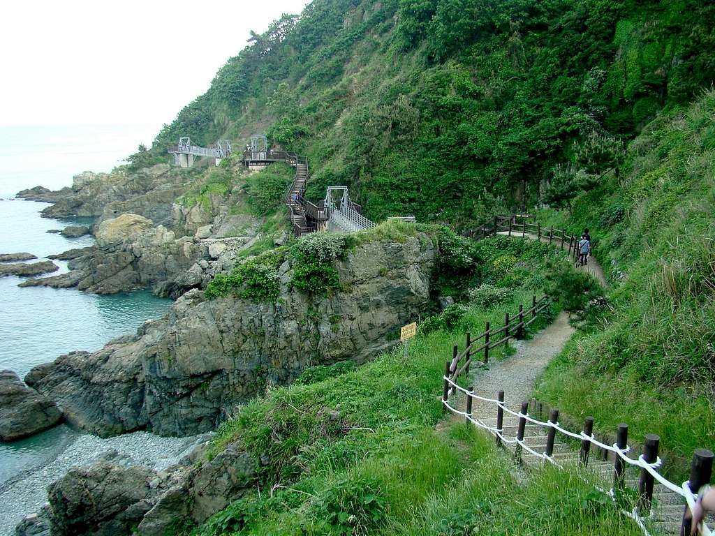 Igidae Park Coastal Trail