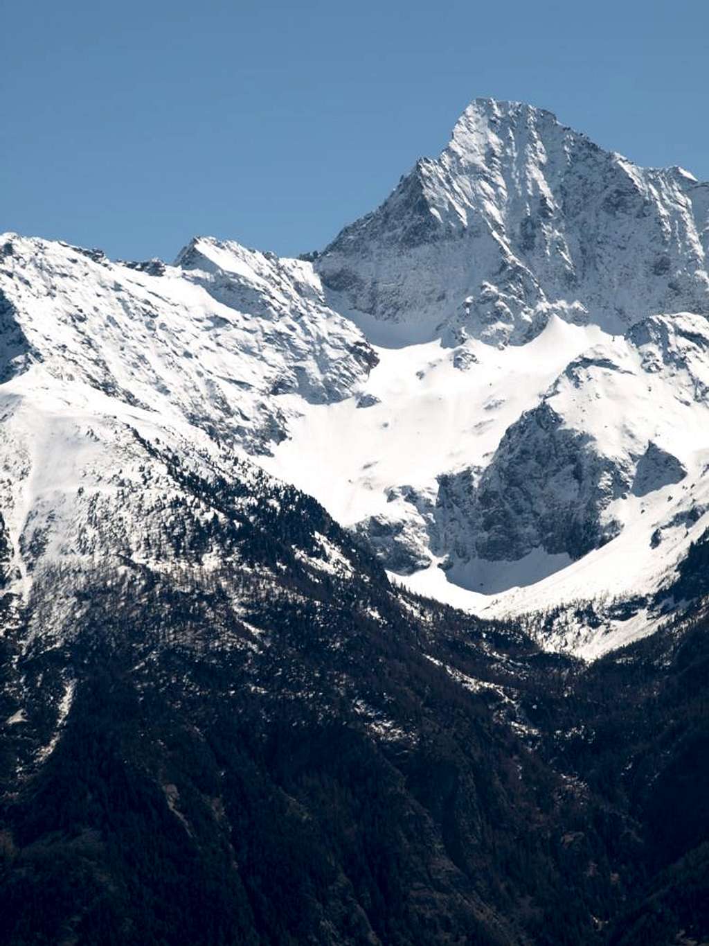 Monte Emilius & Arpisson over Aosta Southern Hill 2016