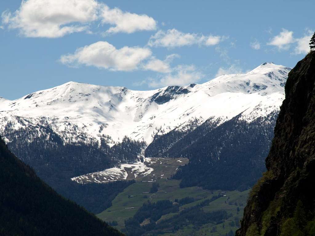Chaligne & Mont de La Tsa over the Val Buthier 2016
