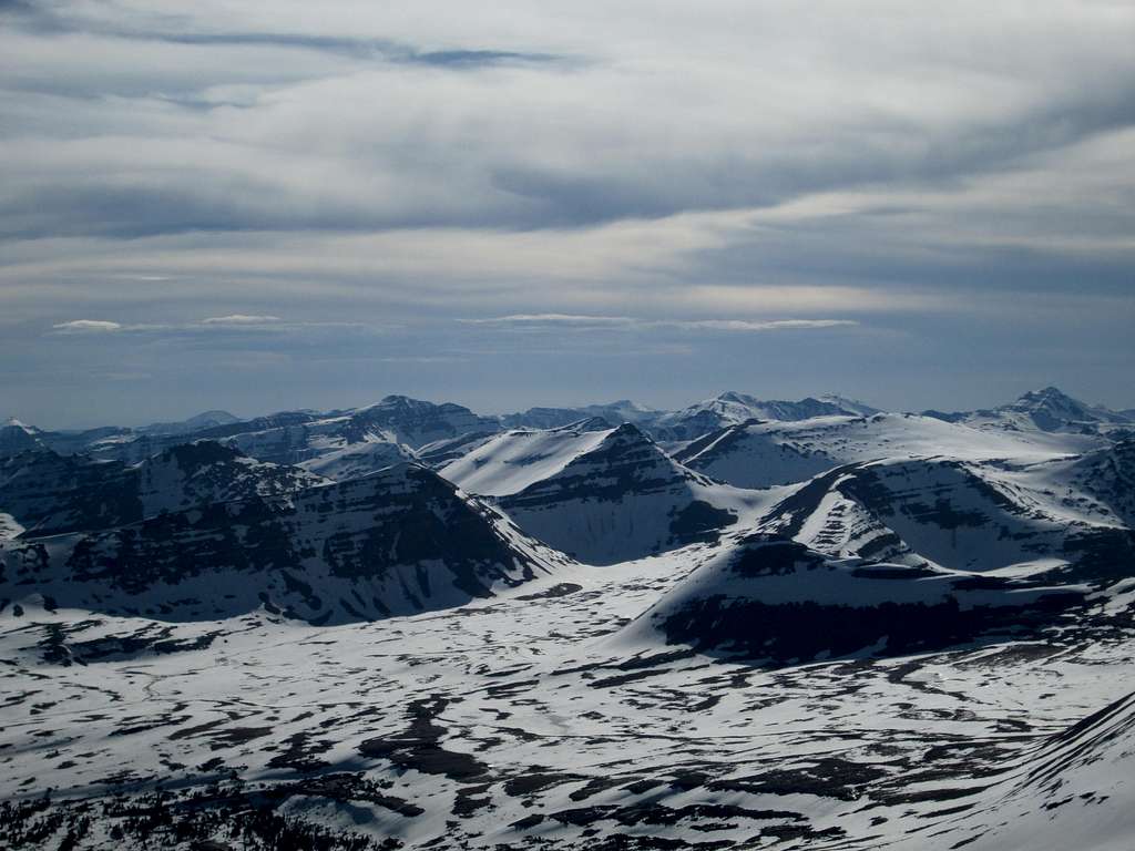View of the southern Uinta Range from the summit of Kings Peak