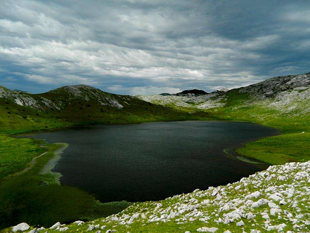 Štirinsko jezero (lake)
