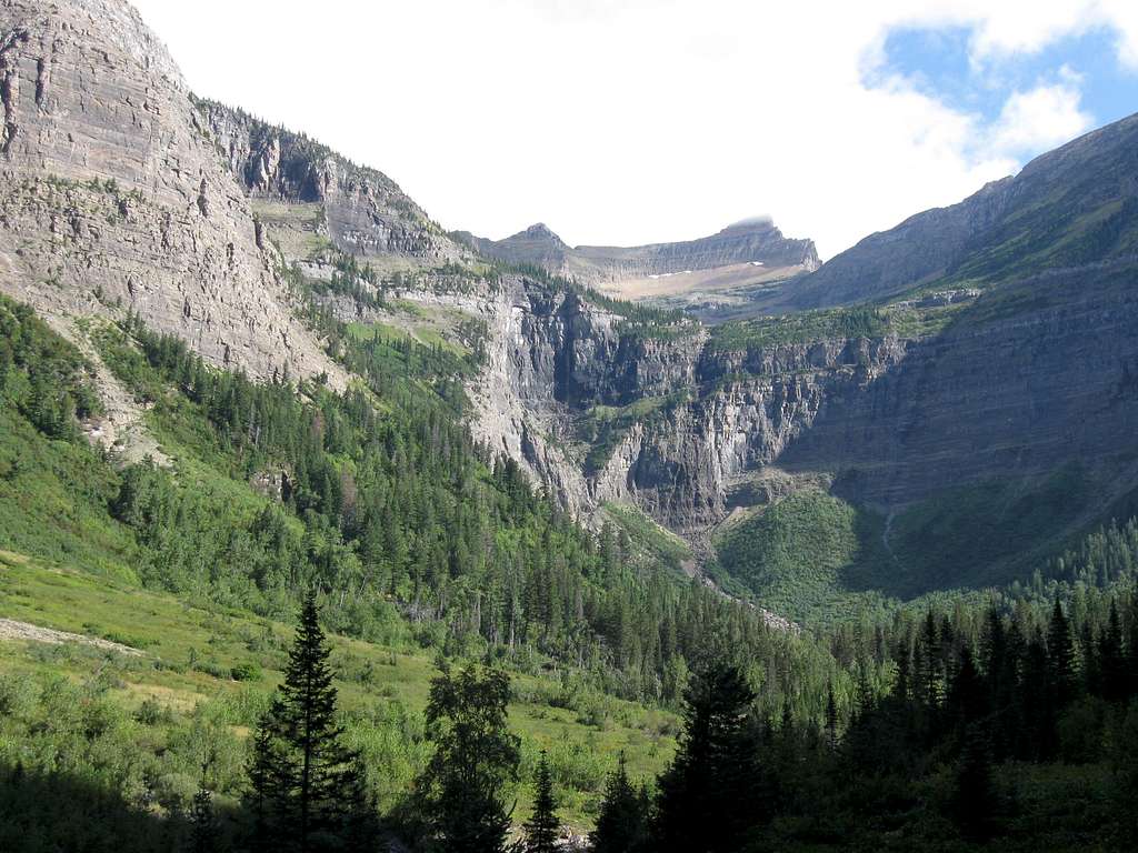 Mount Custer & the Hanging Valley That's Home to Hole in the Wall Campground