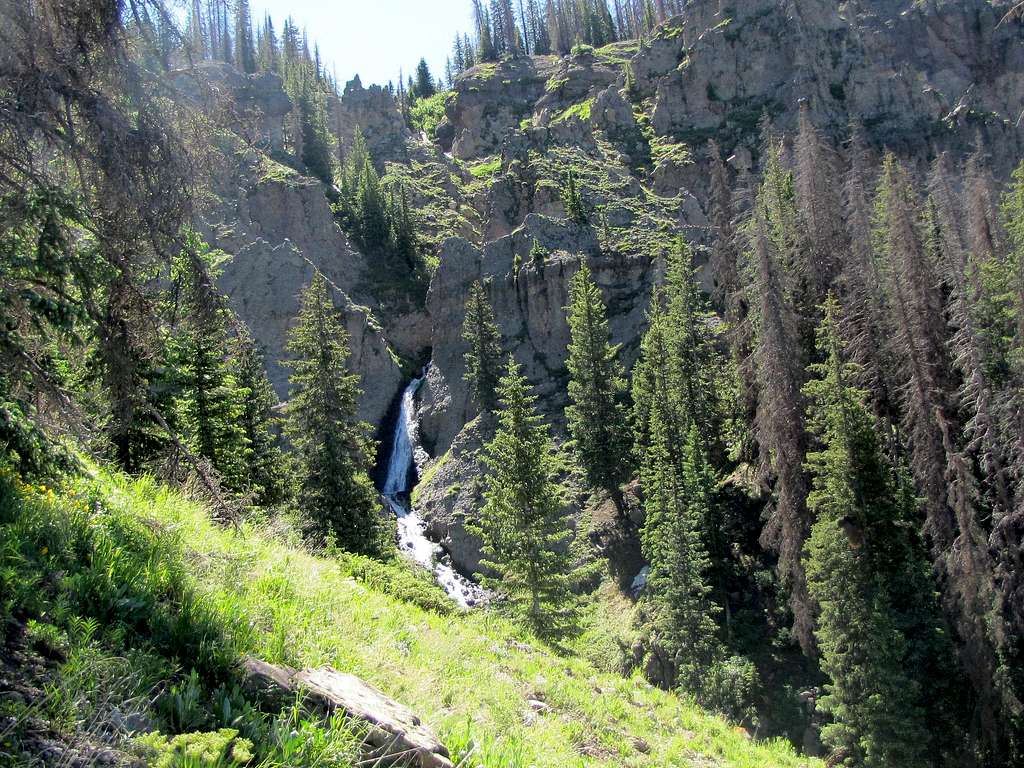 Waterfall on the slopes of Blackhead Peak
