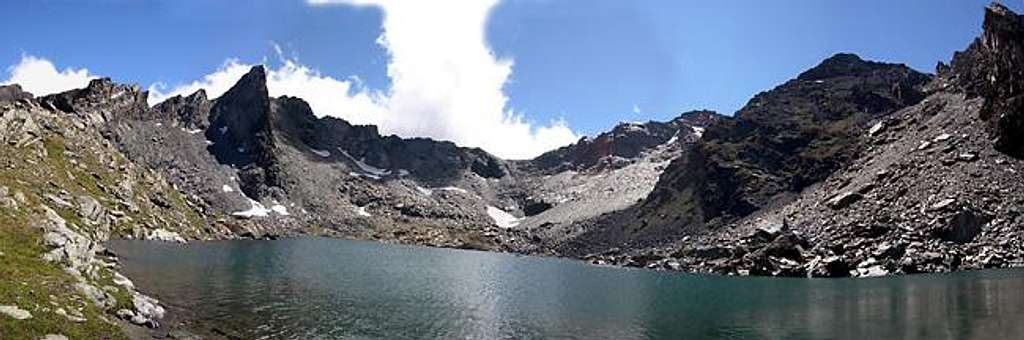  Gran Paradiso GROUP: overall view <br>of the Vallone di Miserino