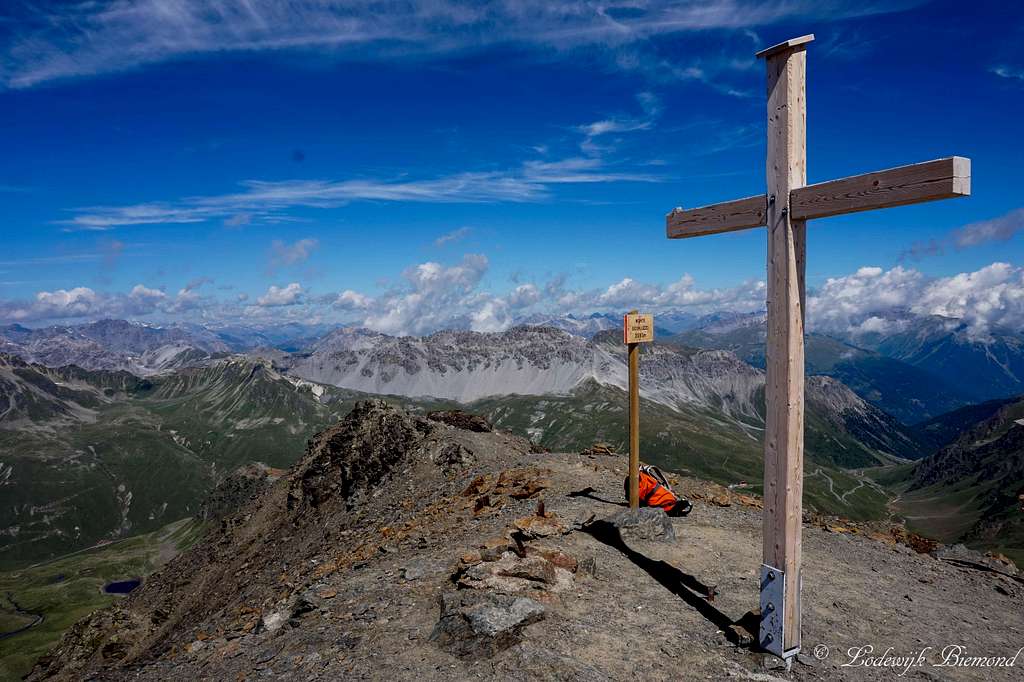 Scorluzzo Summit Cross