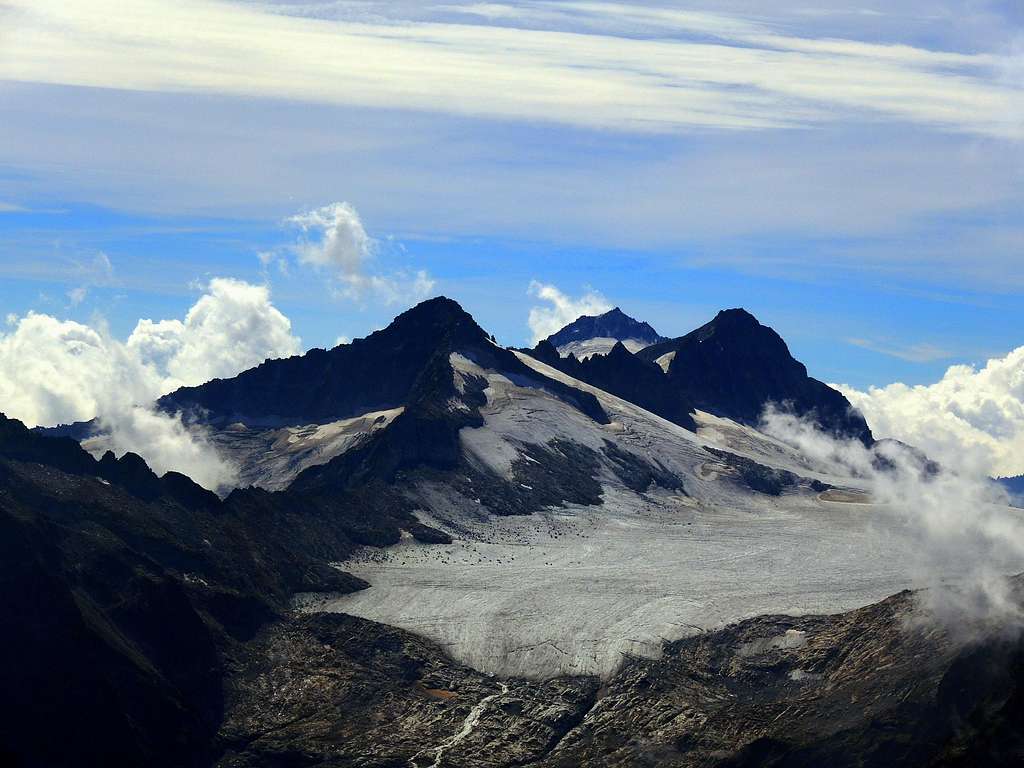 Corni di Lago Scuro summit pano toward Lobbia Glacier