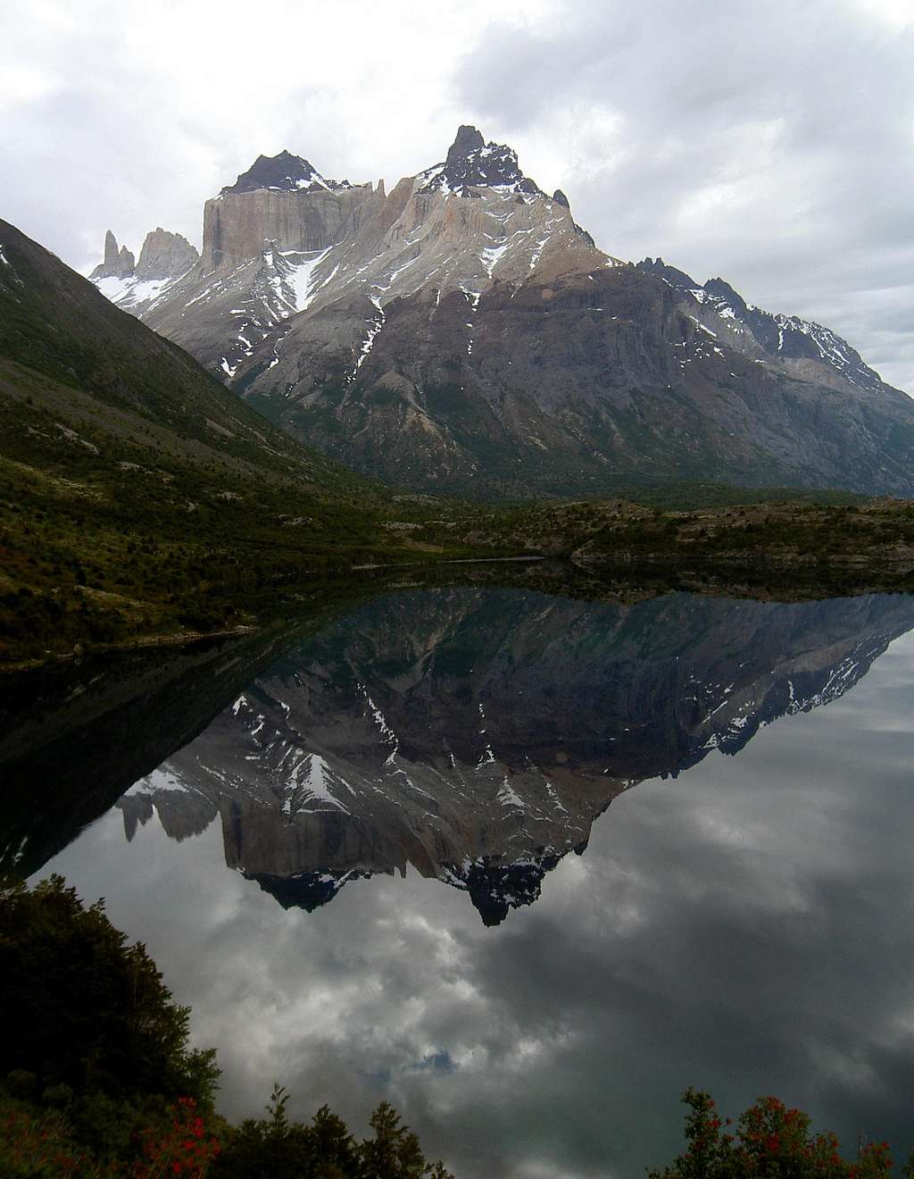 Cuernos Reflected in Lago Scottsberg