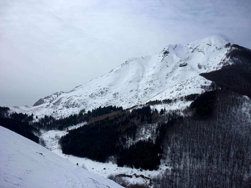 A winter view of Pania della Croce