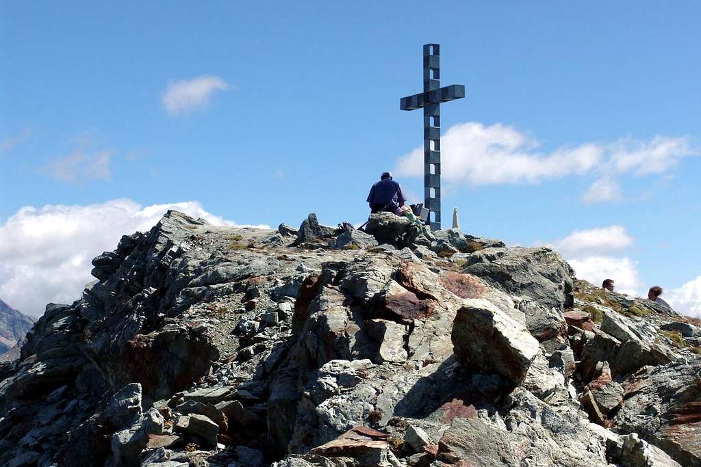 Corno Bussola sitting at the foot of Summit Cross 2006
