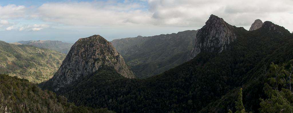 Roque Ojila (1170m), Roque de la Zarcita (1234m), Roque de Agando (1250m)