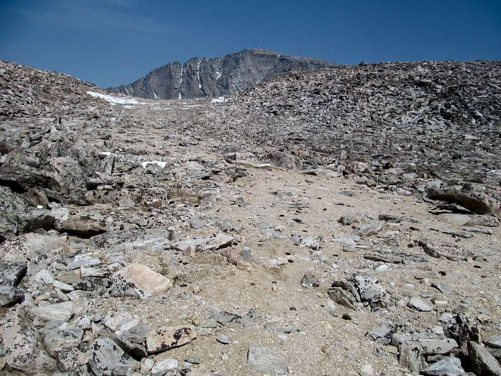 the center sandy portion of the mid-upper ridge