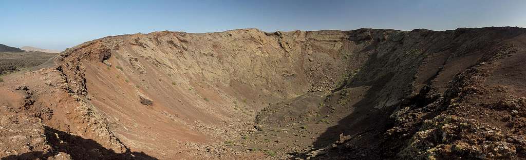 The crater of Caldera de la Rilla